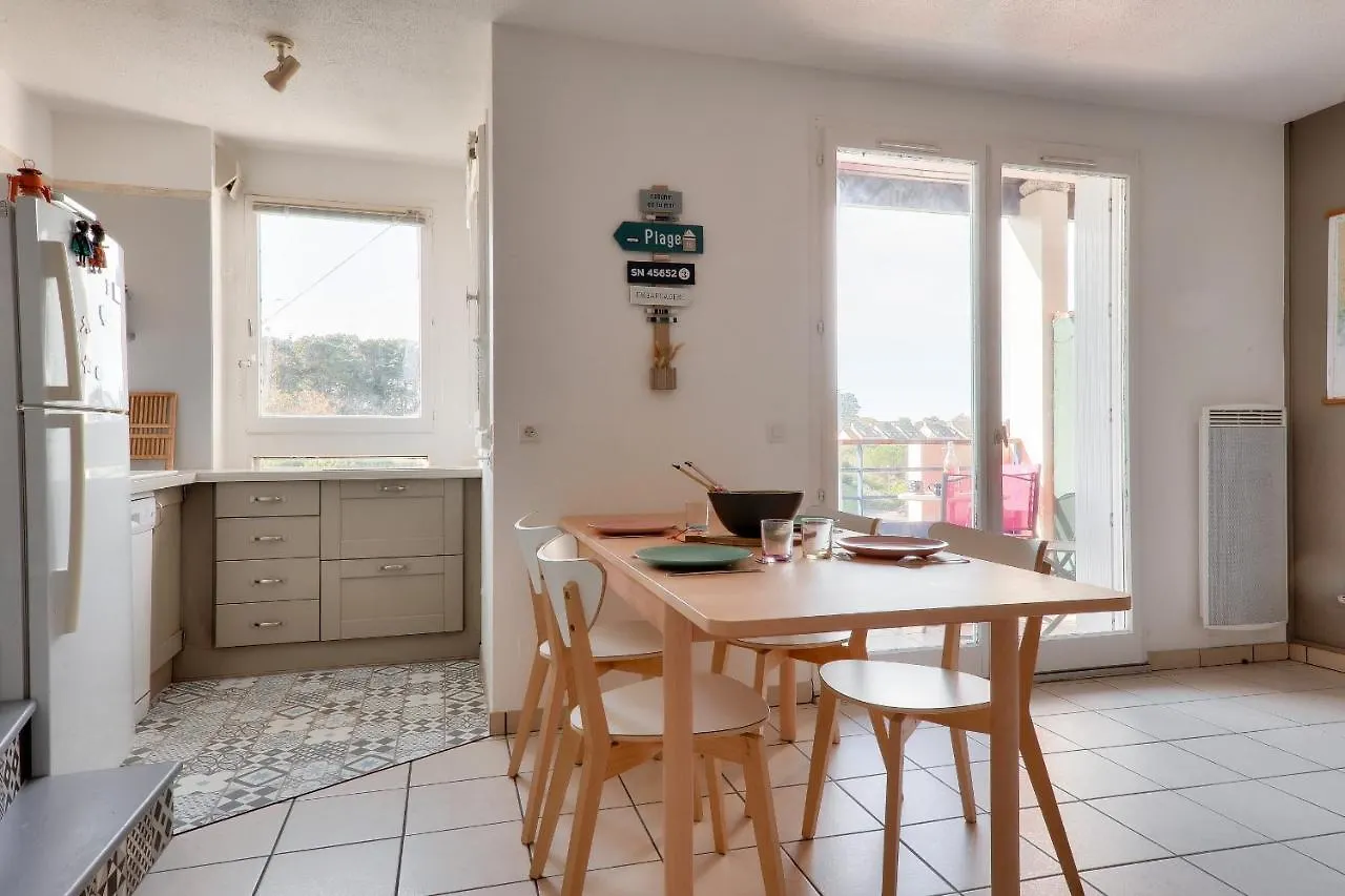 Appartement Pour 6 - 400 Plage Du Fogeo Arzon 0*,  France